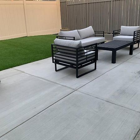 City Center Villa - Pool, Patio & Close To Beach! هونتينغتون بيتش، أورانج، كاليفورنيا المظهر الخارجي الصورة
