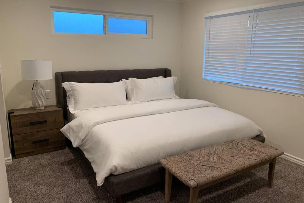 City Center Villa - Pool, Patio & Close To Beach! هونتينغتون بيتش، أورانج، كاليفورنيا المظهر الخارجي الصورة