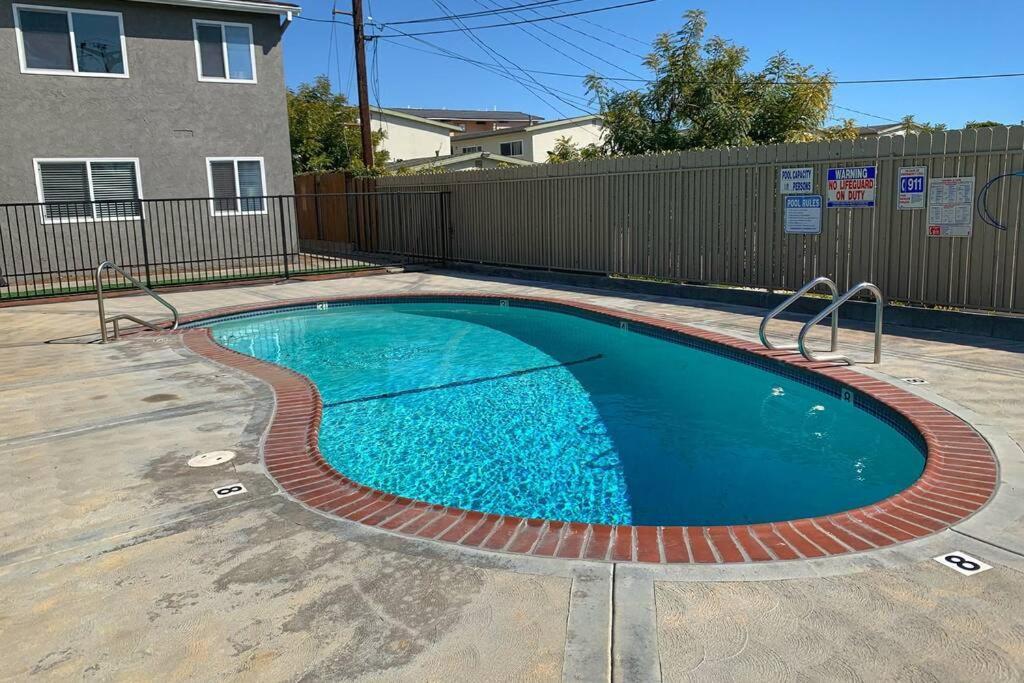 City Center Villa - Pool, Patio & Close To Beach! هونتينغتون بيتش، أورانج، كاليفورنيا المظهر الخارجي الصورة